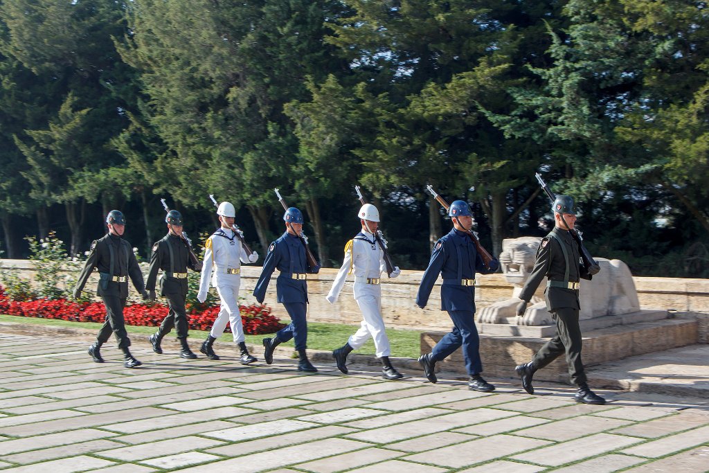 01-The guard of The mausoleum of Ataturk.jpg